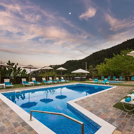 Szálloda Ilaeira Mountain Tóriza