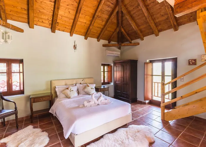 Ilaeira Mountain Tóriza