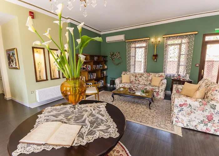 Отель Ilaeira Mountain